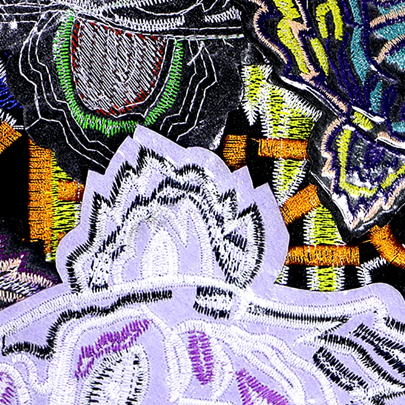 

Fashion Tiger Icon Embroidery Applique Green Patches For Clothing France Sports Brand DIY Iron on Patch on the Stickers