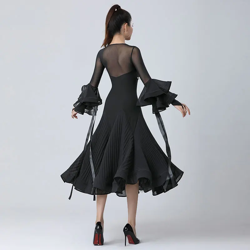 Женское платье для танцев