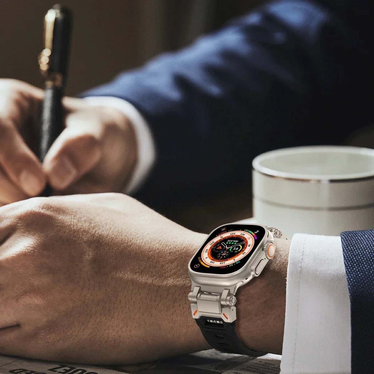 Ремешок спортивный из ТПУ для Apple Watch 9 45 мм Ultra 2 49 44 42 силиконовый браслет титана