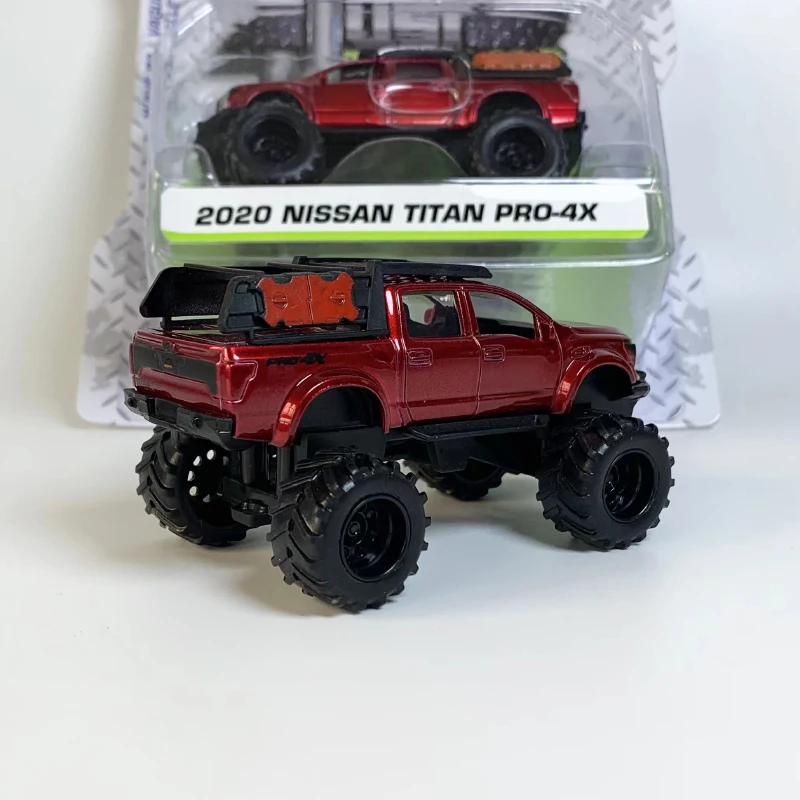 Литые модели автомобилей масштаб 1:64 из сплава 2020 Nissan Titan Φ пикап большой грузовик