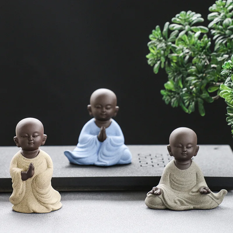 

Ceramic Creative Zen Clay Buddha Statues Little Monk Ornament Kung Fu Puer Tea Pet Teaware Office Table Desktop Crafts