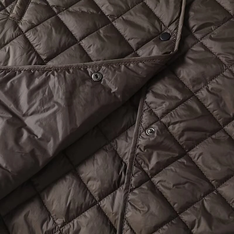 Осень 2024 женская стеганая длинная куртка с длинными рукавами и пуговицами пальто