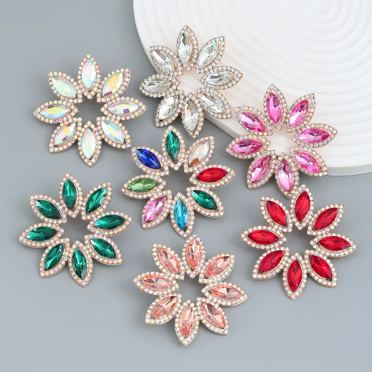 

JURAN Colorful Crystal Flower Stud Earrings for Women High-quality Temperament Rhinestone Earrings Statement Jewelry Wholesale