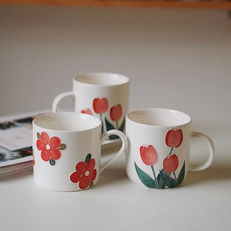 

Jingdezhen Coffee Cup Relief Hand-painted Tulips Tea Cups Artistic Small Safflower Underglaze Color Christmas Gift Ceramic Mug