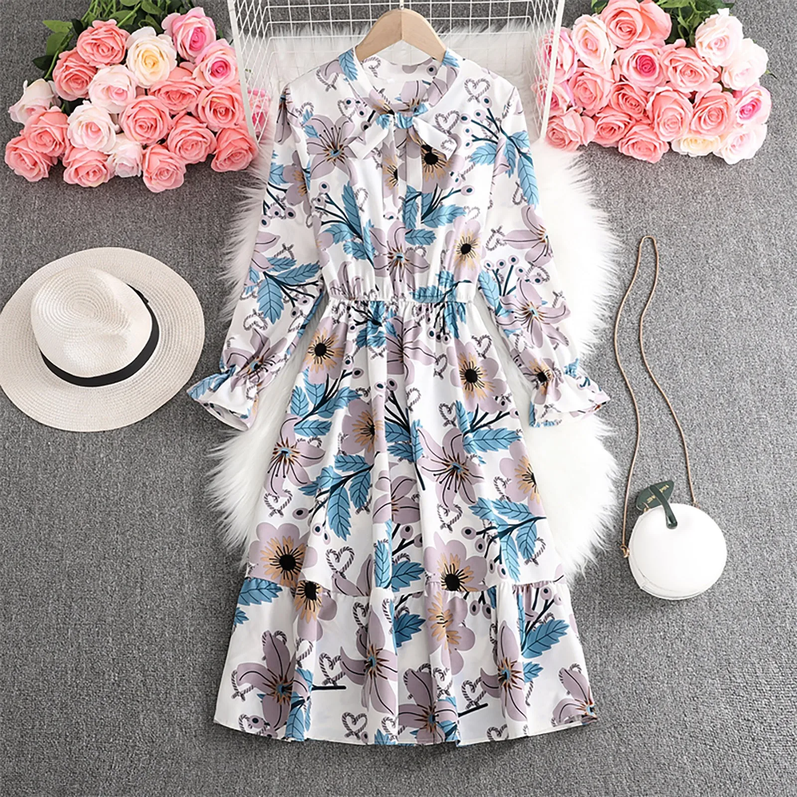 Шифоновое платье-миди с цветочным принтом воланом и длинным рукавом |