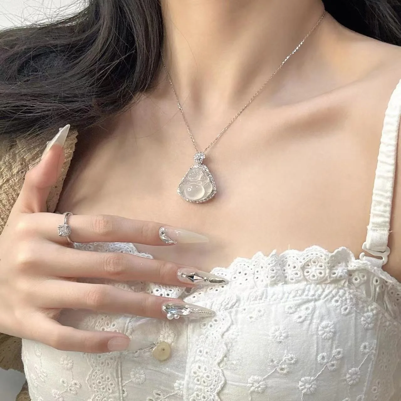 Ожерелье с подвеской Будды из имитации льда халцедона женское ожерелье 2024 новое