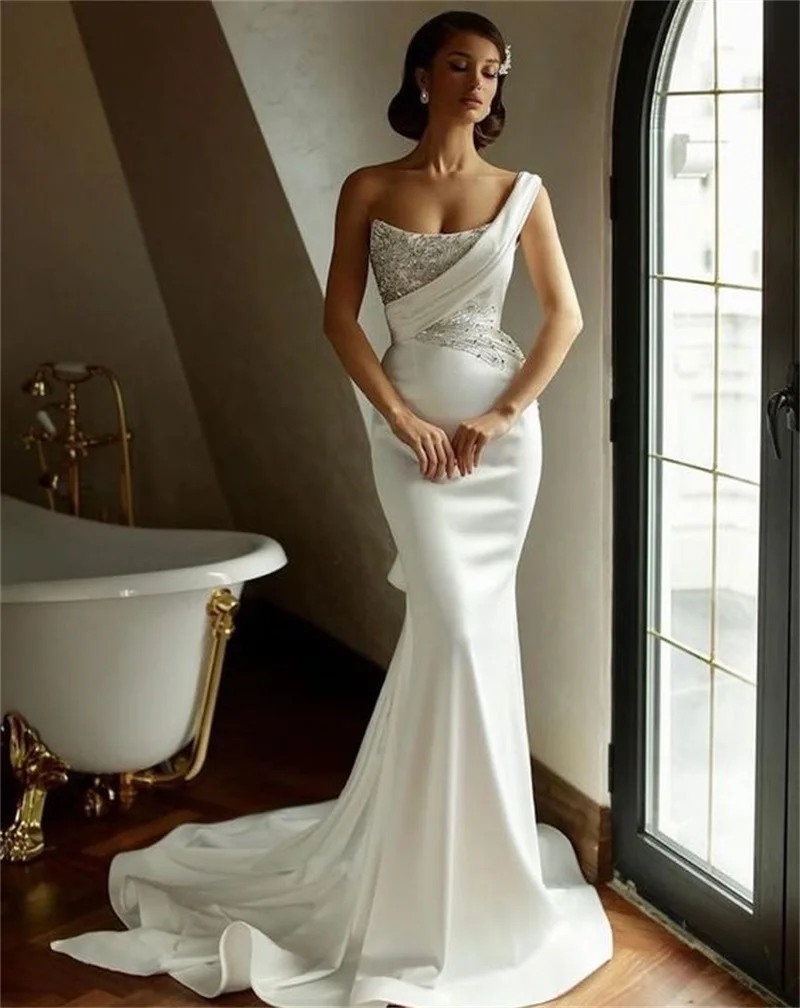

Pearls Beads Mermaid Wedding Dress One Shoulder Sleeveless Satin Bridal Gown Custom Made Boho Beach Zipper Back Robes