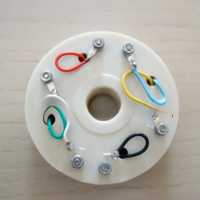 Токарный станок с числовым управлением Wafangdian электрический держатель