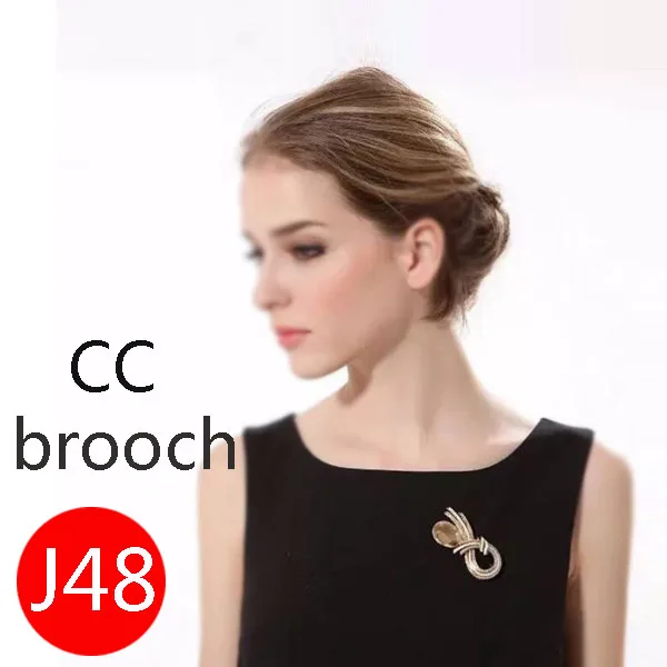 

J48 Fashion Brooch Personality Trend Jewelry Letter Shape High Quality Gifts for Lovers