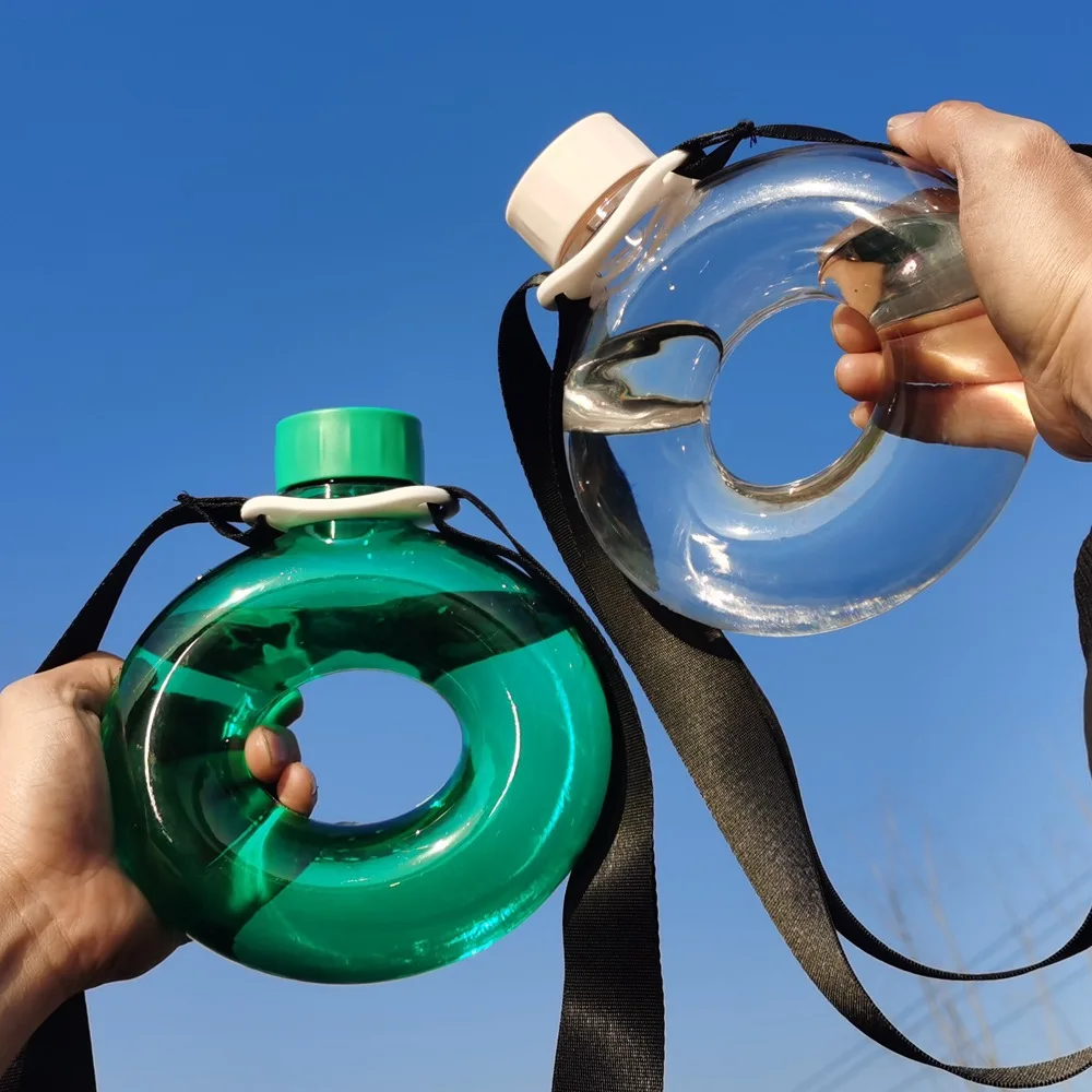 

Ring Pot Round Water Cup Cute Donut Colorful Transparent Sport Portable Bottle with Handle Fun Personal Gift