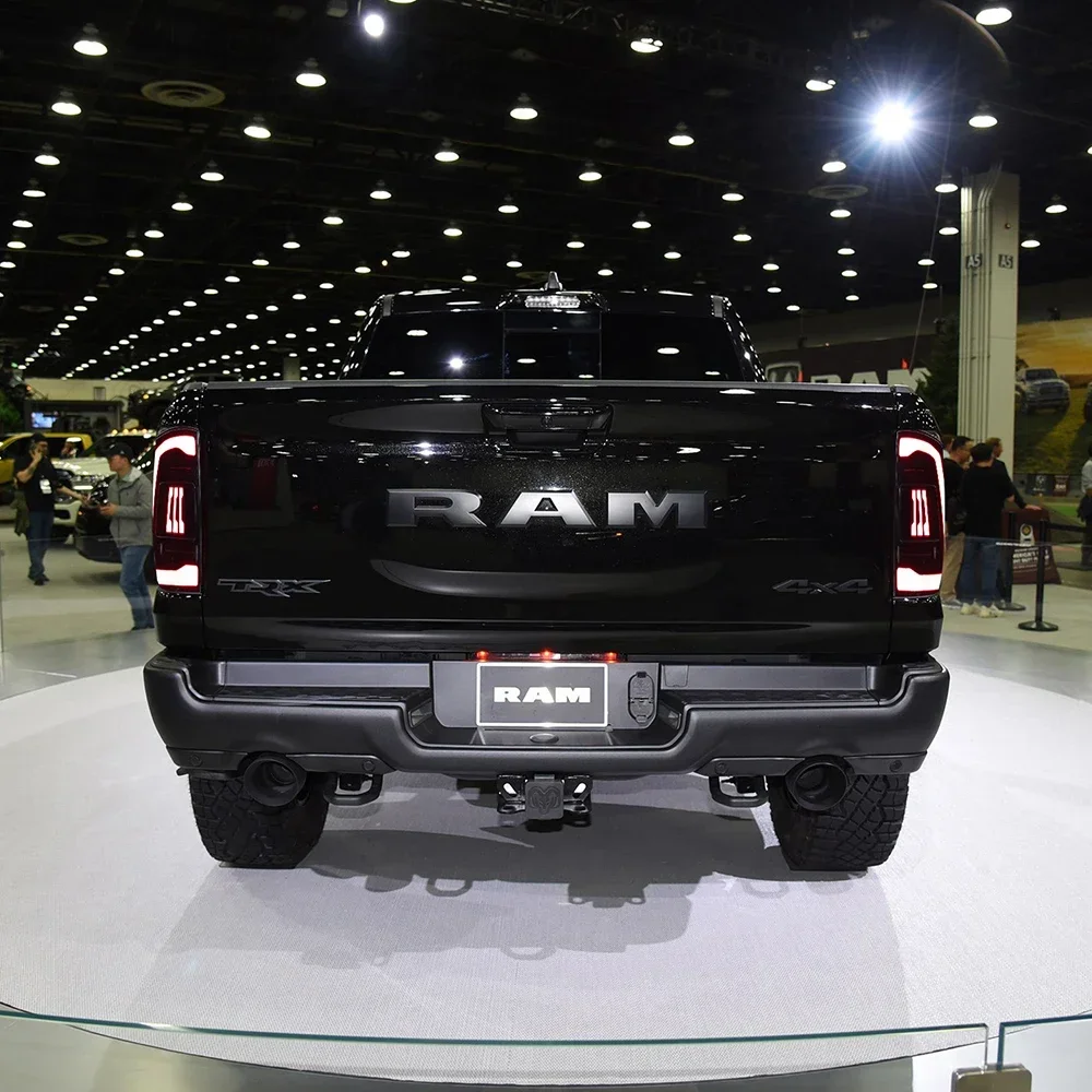 Автомобильный задний фонарь в сборе для Dodge Ram 1500 2500 2009-2018 обновленный