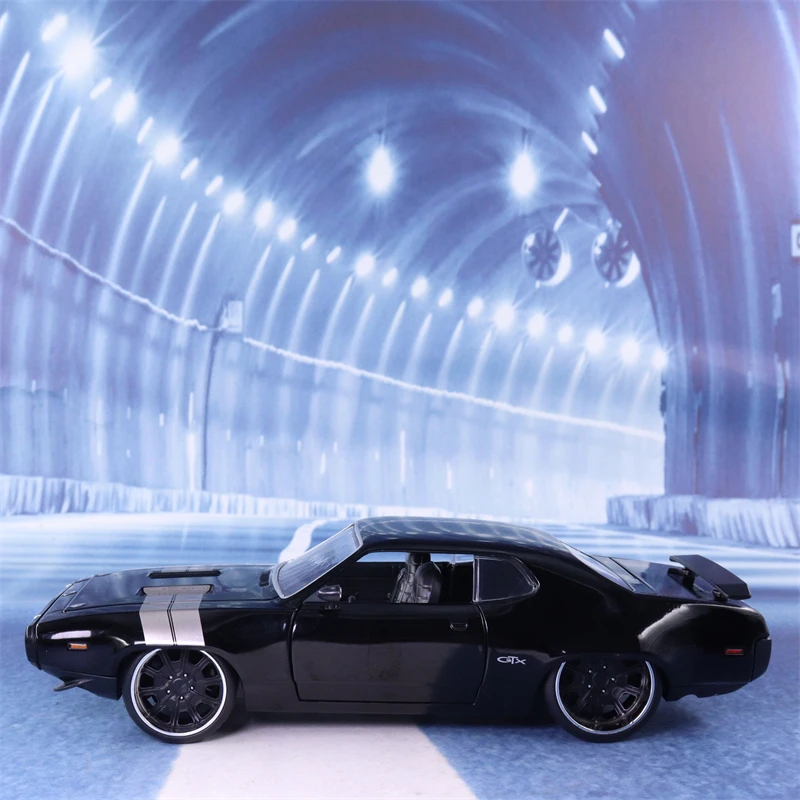 Модель автомобиля Jada 1:24 из литого металлического сплава Dom's 1971 Plymouth GTX игрушки
