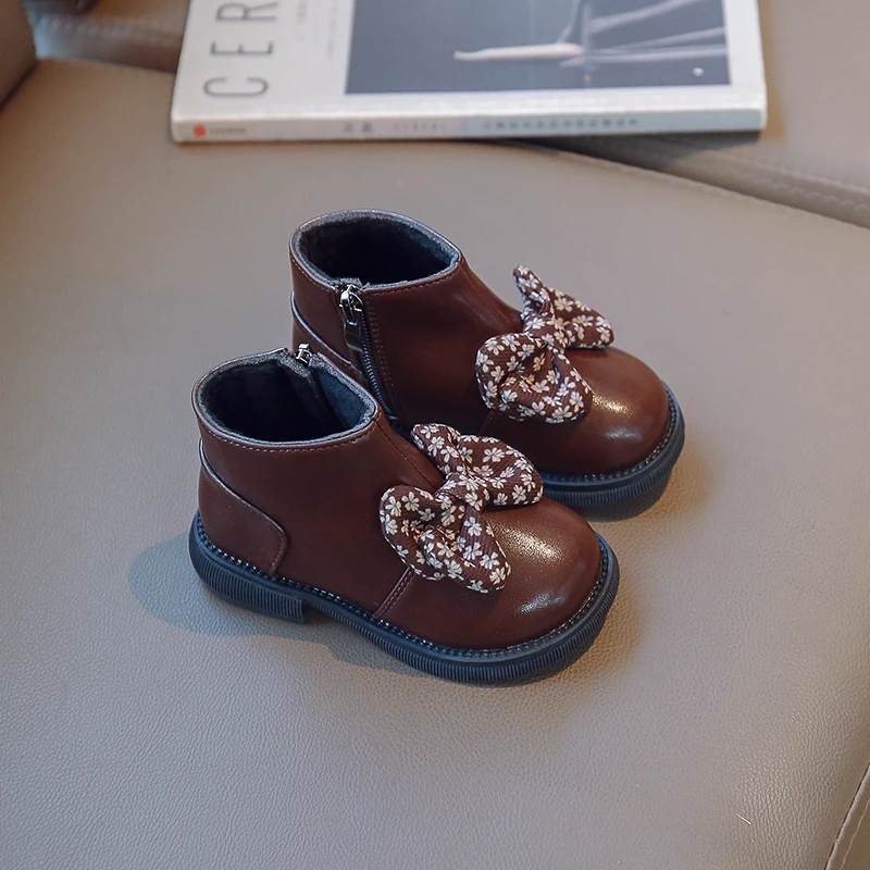 

Ботинки короткие из ПУ кожи, на молнии, с цветочным принтом