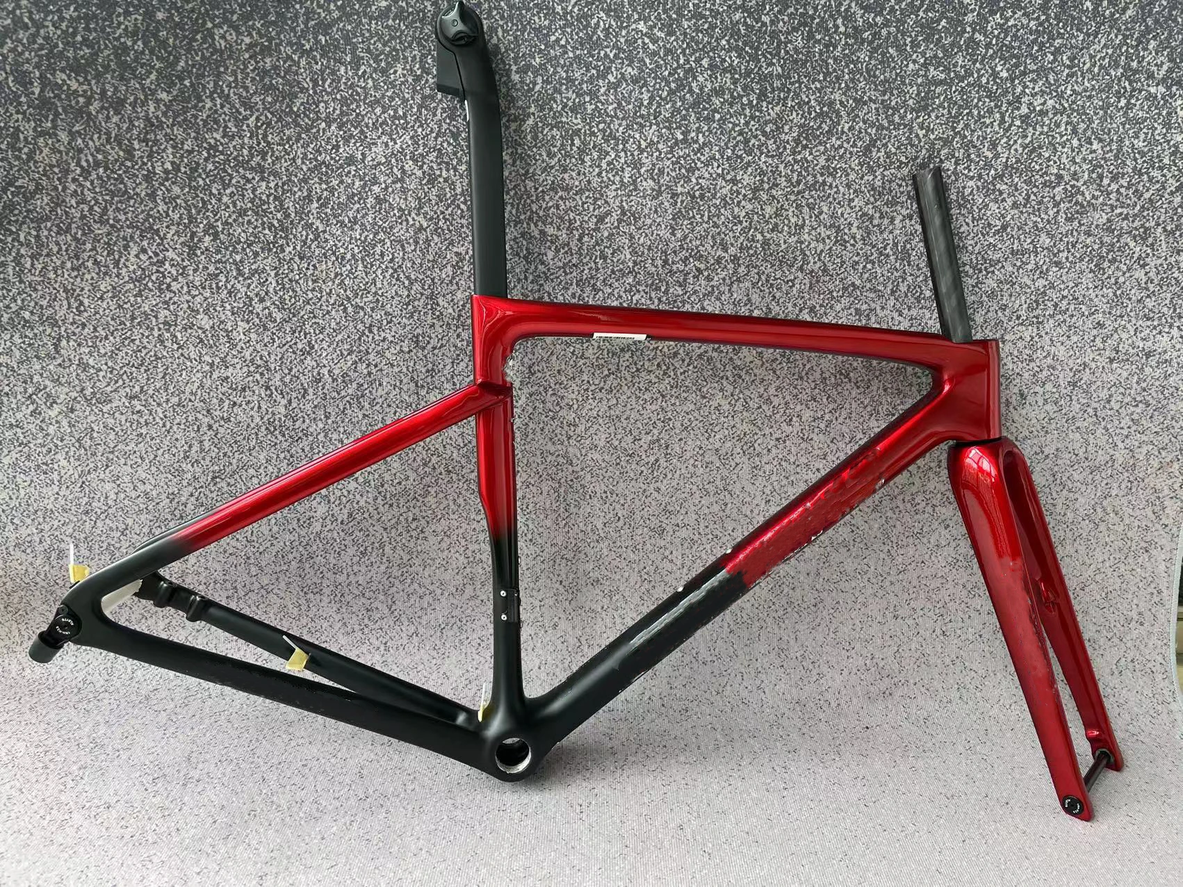 

Карбоновая рама SL7, 2023 дюйма, внутренняя кабельная прокладка, плоский диск с резьбой, 700C, карбоновая рама для дорожного велосипеда