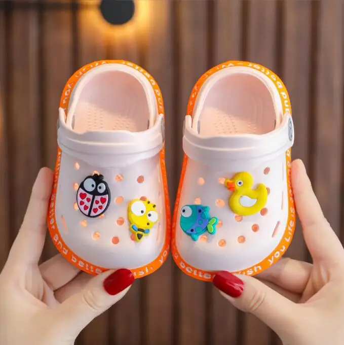 

Kids Summer Cartoon Sandals Garden Beach Slippers Sandals Non-Slip Soft Soled Quick Drying Shoes