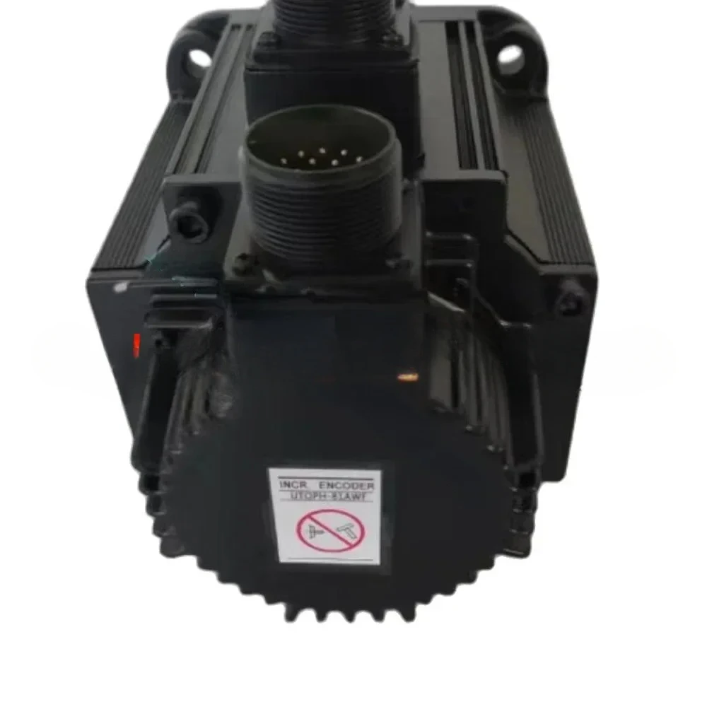 Новый оригинальный серводвигатель SGMG-09A2AB Spot
