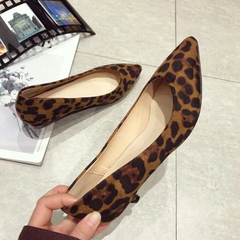 

Fashion Office Lady Shoes Women Low Heels Pointed toe Fashion Brand Women Pumps Woman High Heels Black Red Leopard Shoes A3411