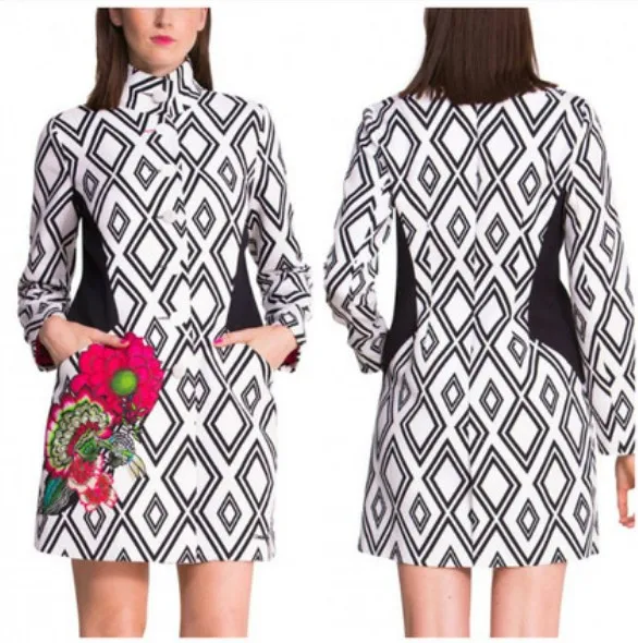 

Spain spring new printed trench coat women's medium length slim slim
