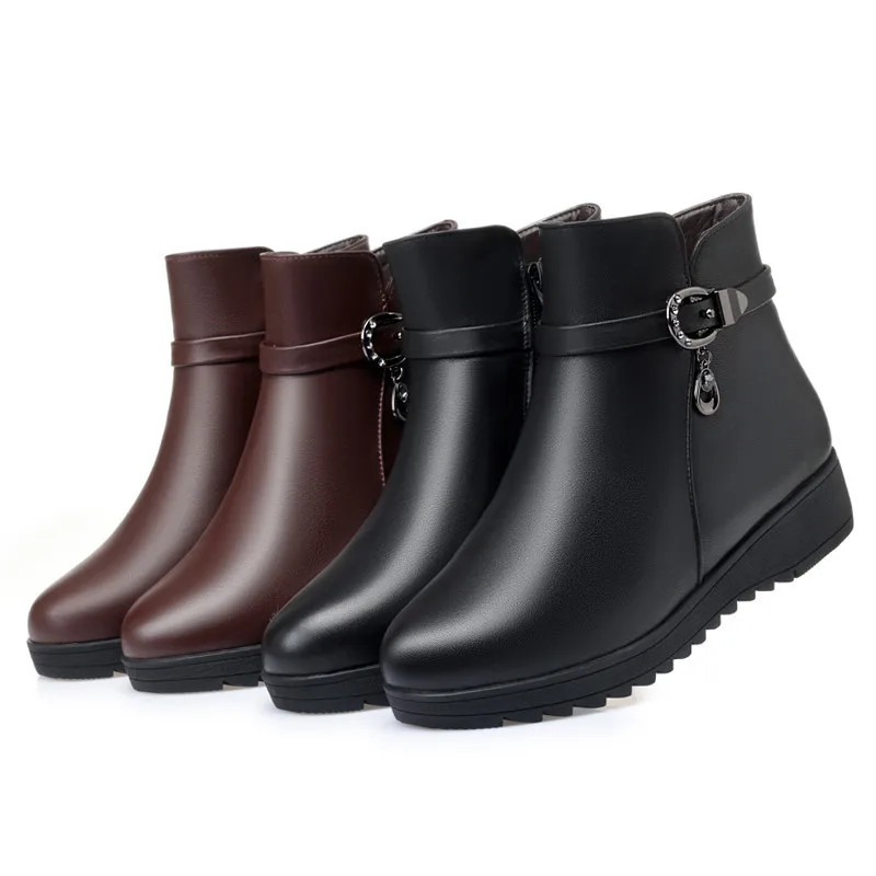 Snow Boots Women Winter New Mother Flat Women's Booties Warm Non-slip Wedges Thick Wool Large Size 41 42 43 Mom Boots