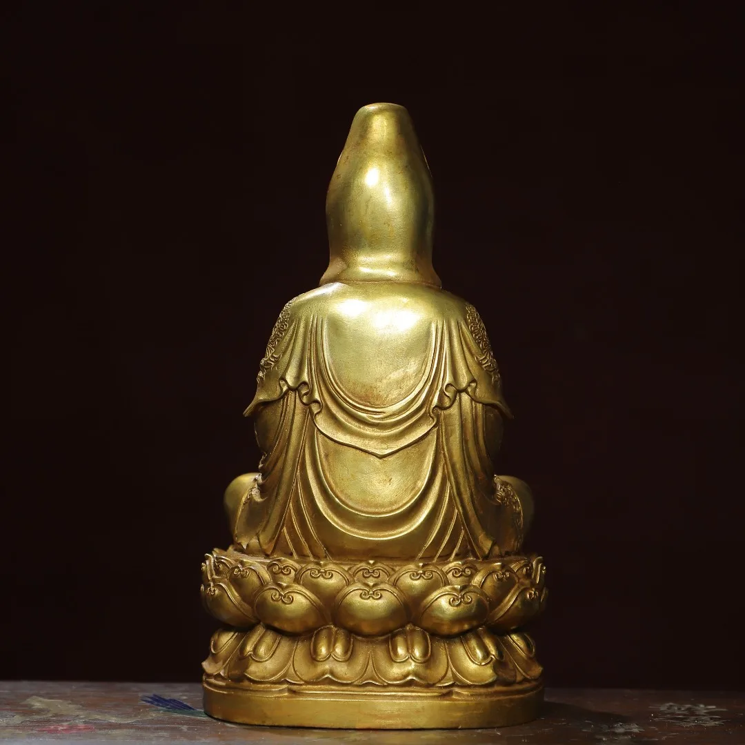 Домашнее поклонение религиозной статуи Будды с медной позолоченной статуей