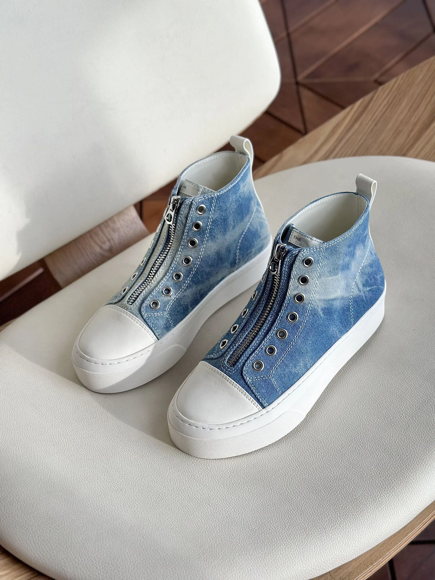 

Luxury Designer Spring And Autumn Casual Women's Short Boots Genuine Leather Front Zipper High Top Thick Soled Elevating Canvas