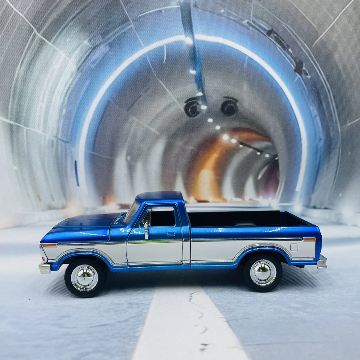 JADA 1:24 FORD F150 CUSTOM PICKUP 1979 легкосплавный автомобиль литье под давлением и игрушечный