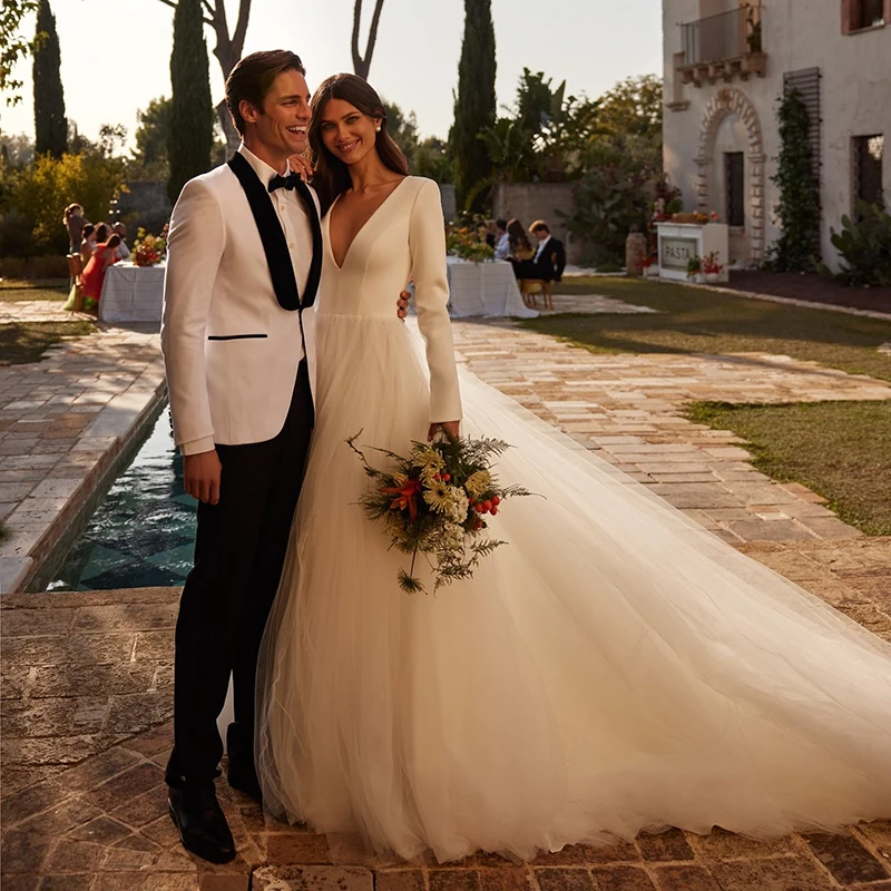 Платье женское атласное ТРАПЕЦИЕВИДНОЕ с V-образным вырезом и длинным рукавом