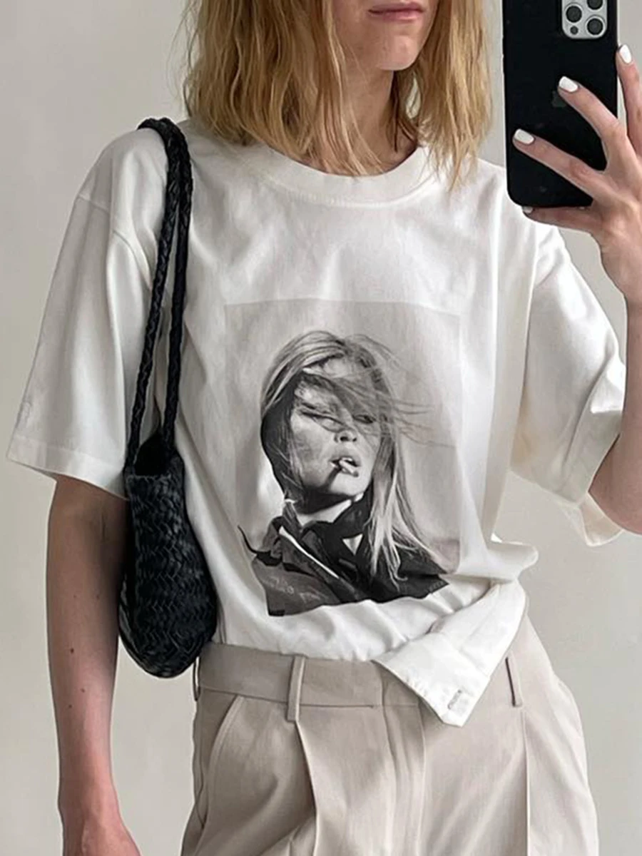 

Photos Print Graphic T-shirt For Women 2023 Summer O Neck Short Sleeve Streetwear Fashion Top Tees Casual Vintage T-shirts Femme