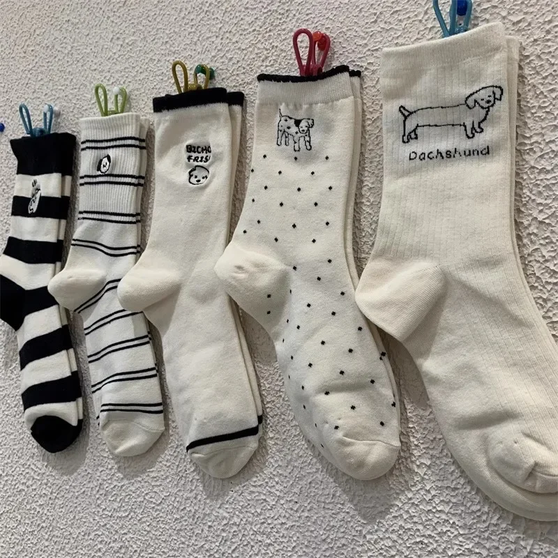 Носки женские с мультяшной вышивкой 4 пары