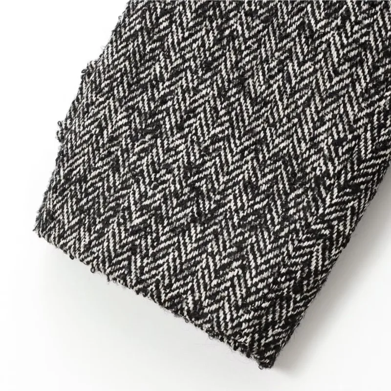 Женская куртка с диагональным пальто в елочку на плечах зимняя отложным