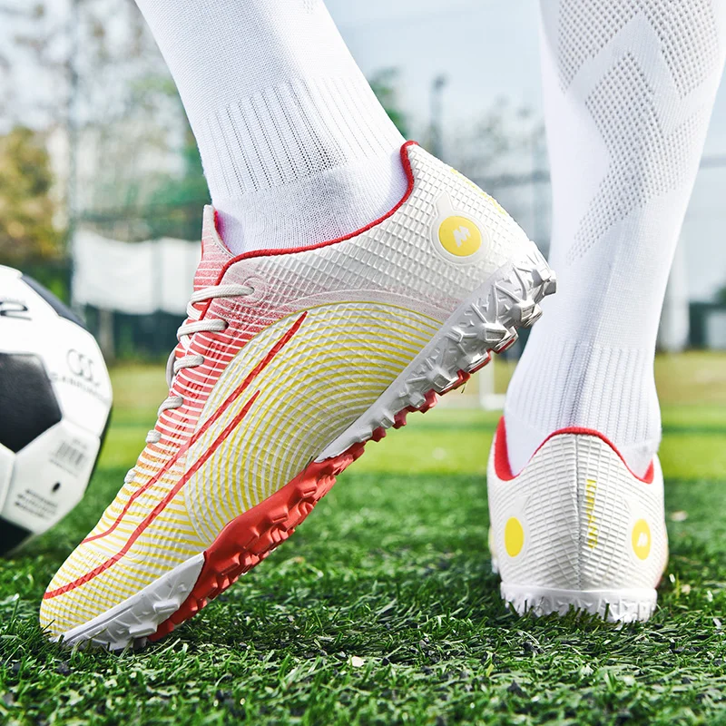 

Popular parent-child football shoes 33-46 yards flat football training shoes breathable non-slip wear-resistant sports shoes