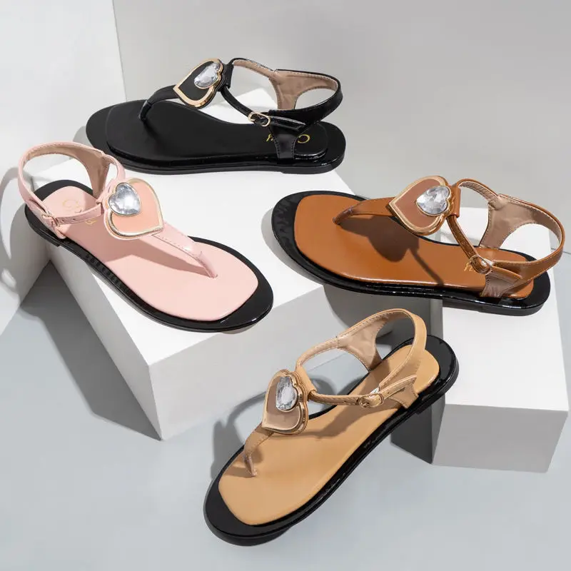 

New Slipper Women Shoes 2022 High Quality Slides Sandals Female Shoes Trend Heart-shaped Rhinestone Flat Sandals Women Sandals