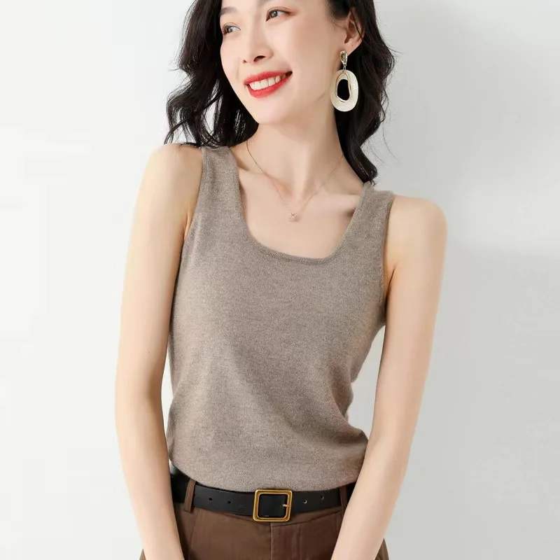 Wool Blend New Women's Slim U-Neck Short Solid Color Sleeveless Bottom Knit Halter Vest For Autumn/Winter 2023 C763