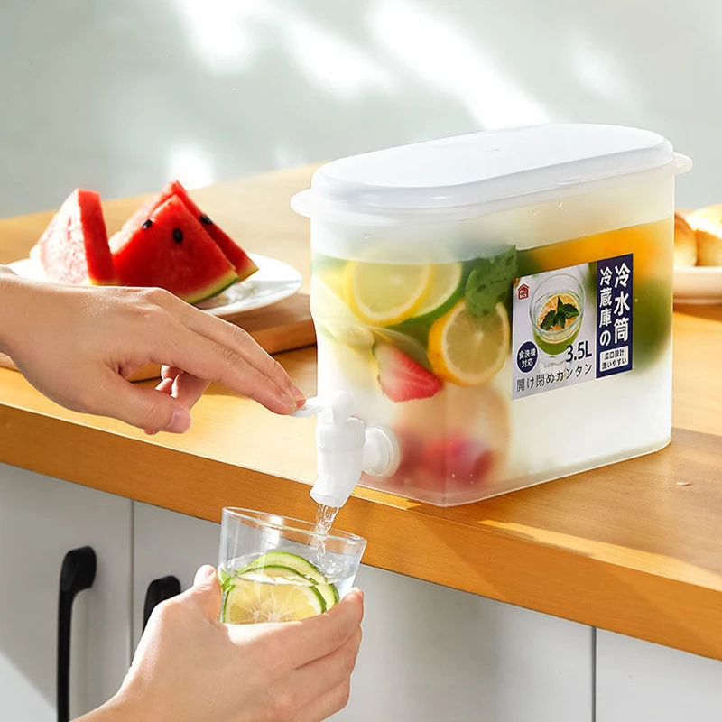 

Thanstar 3.5L Summer Cold Kettle Multifunction Fruit Cool Drink Dispenser Refrigerator Lemonade Container with Faucet Water Jug
