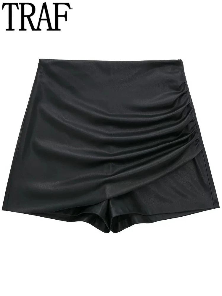 

TRAF Black Women's Skort High Waist Faux Leather Shorts Women Streetwear Y2K Pleated Skirt Shorts Woman Fashion Autumn Culotte