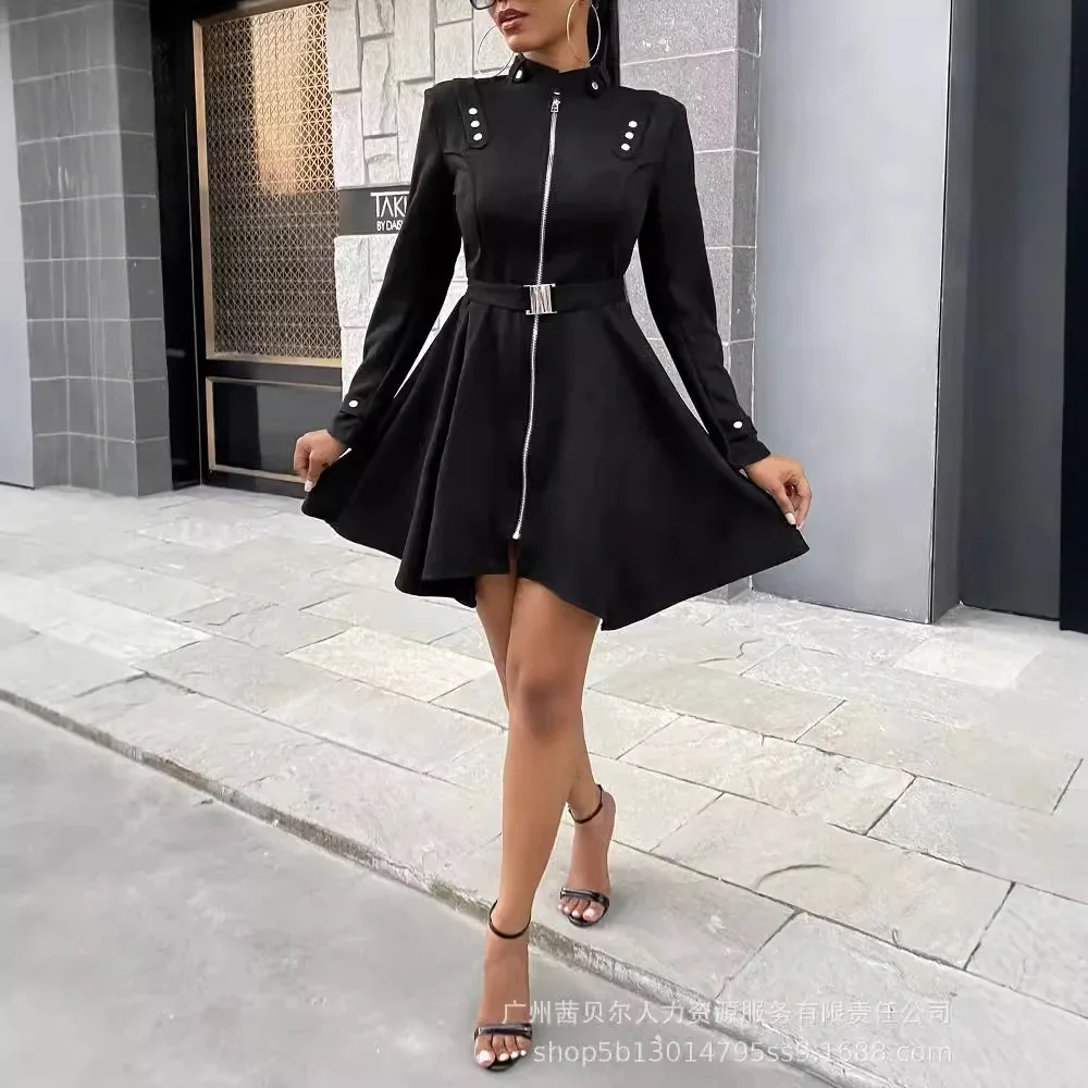 Новое черное платье с длинными рукавами и поясом на талии