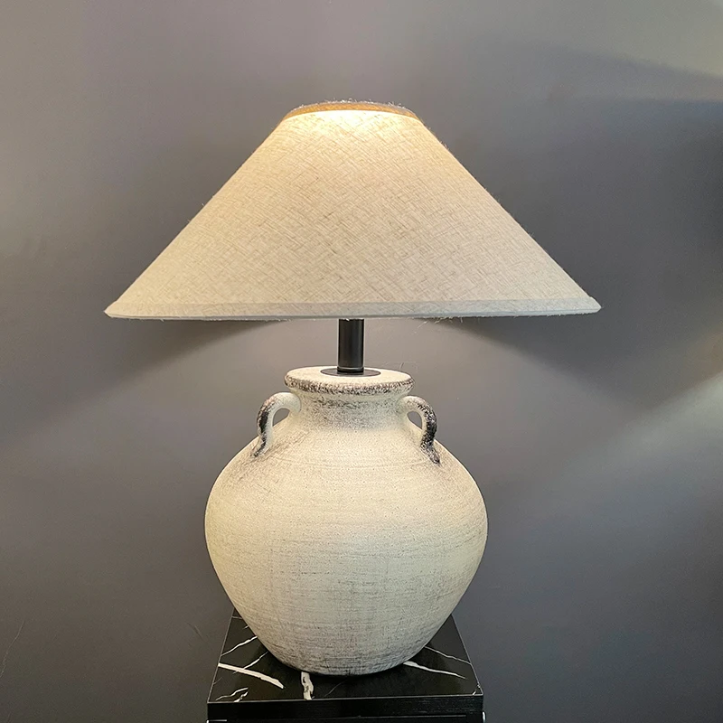 

New Chinese Style Handmade Ceramic Table Lamp Retro Style For Bedroom Bedside Lamp Decorative Lamp Japanese Style Silent Lamp