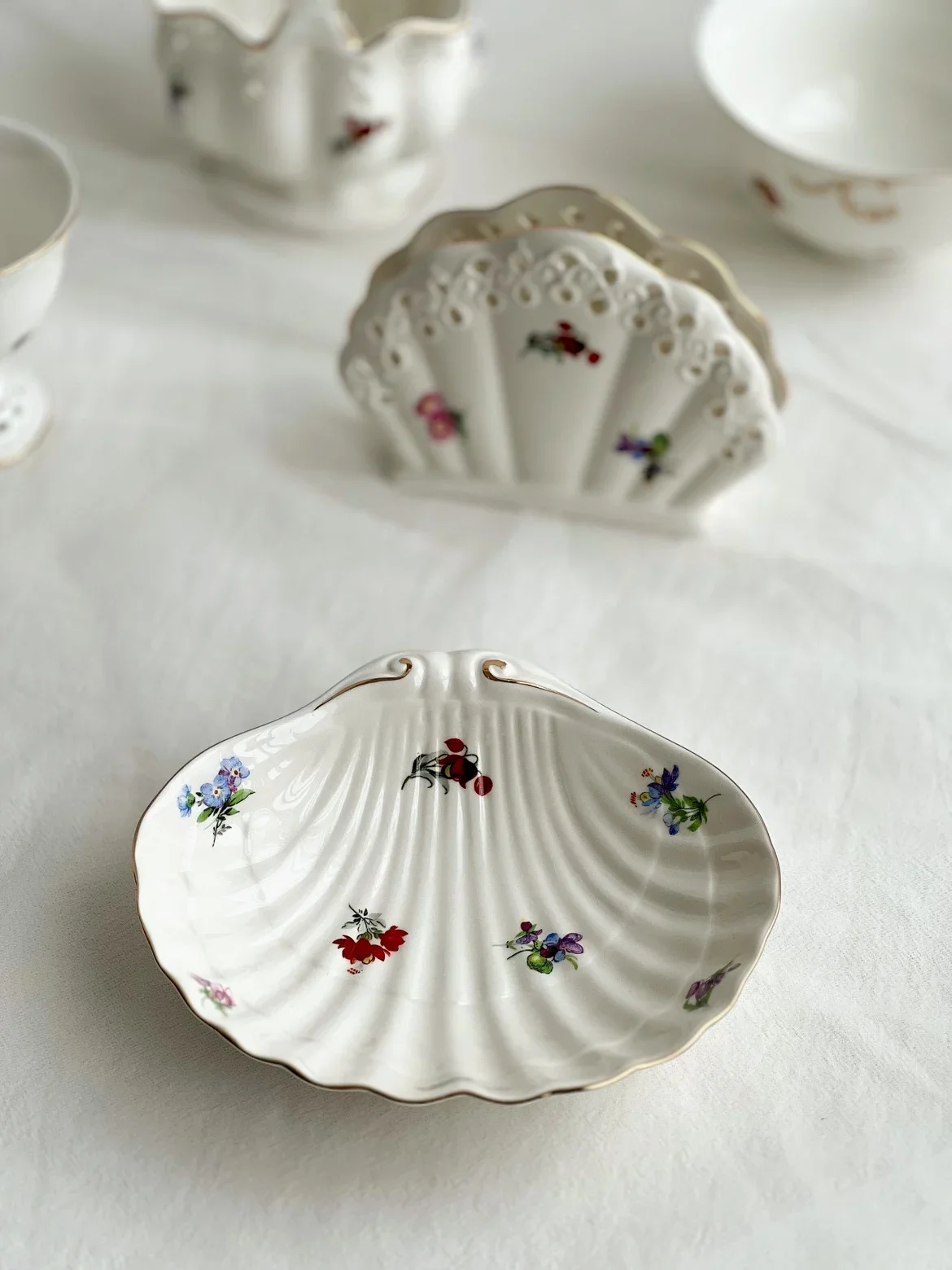 Свежий похожий на каменщик маленькие цветы керамическая оболочка держатель для