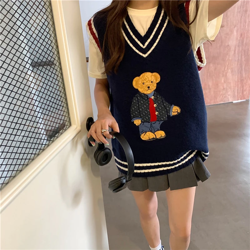 

New Fashion 2022 Women Autumn Winter Bear Sweater Pullovers Casual Warm Female Knitted Cartoon Sweaters Pullover Lady Shrugs