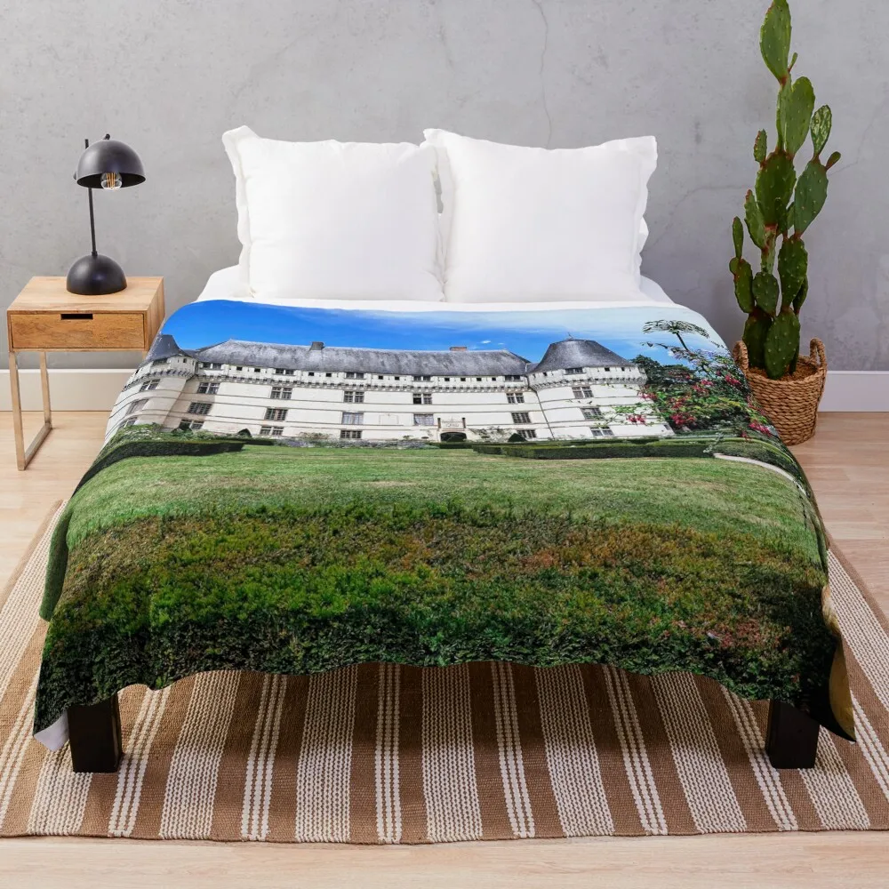 r3775/ Finition 2024–4–2024 Le Merveilleux Chateau de l'Islette France — Olavia-Olao Okaio Créations Плед