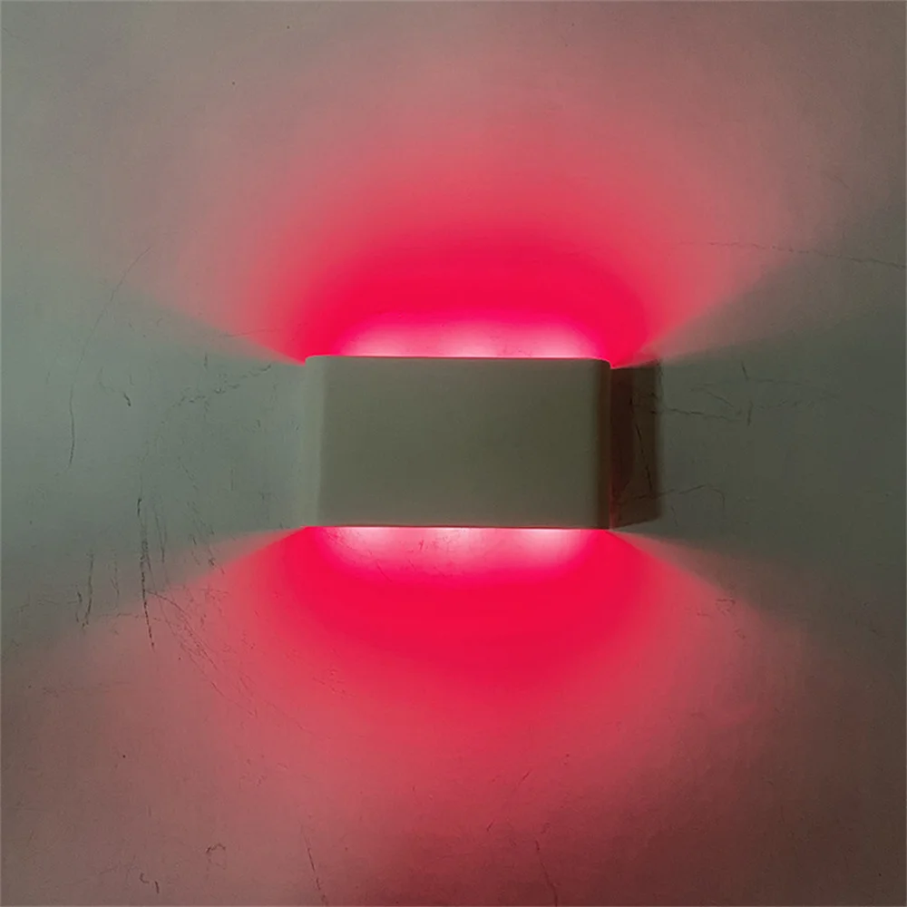 Рисунок 2 - Настенный RGB-светильник с регулируемой яркостью