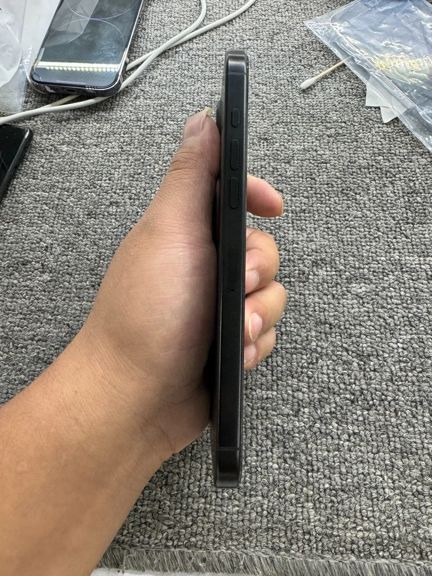 Фото Apple iPhone 16 Pro Max 6,9 дюйма, 5G, смартфон с двумя SIM-картами LTPO Super Retina XDR OLED Face ID NFC A18Pro, 256/512 ГБ/1 Т, разблокирован №4