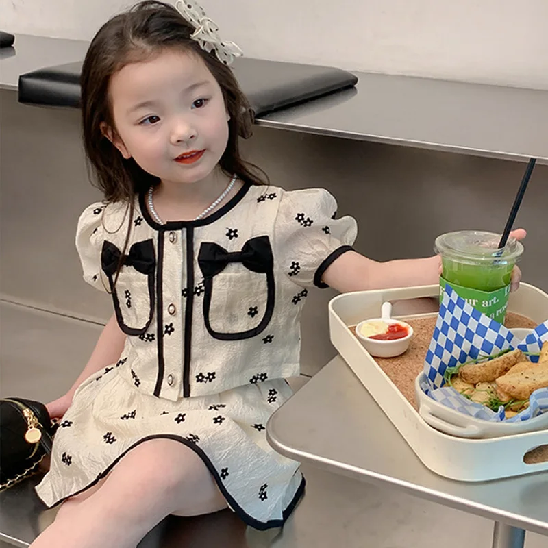 

Комплект летней одежды для девочек, топы и юбка с коротким рукавом и цветочным бантом для принцесс, костюмы из 2 предметов