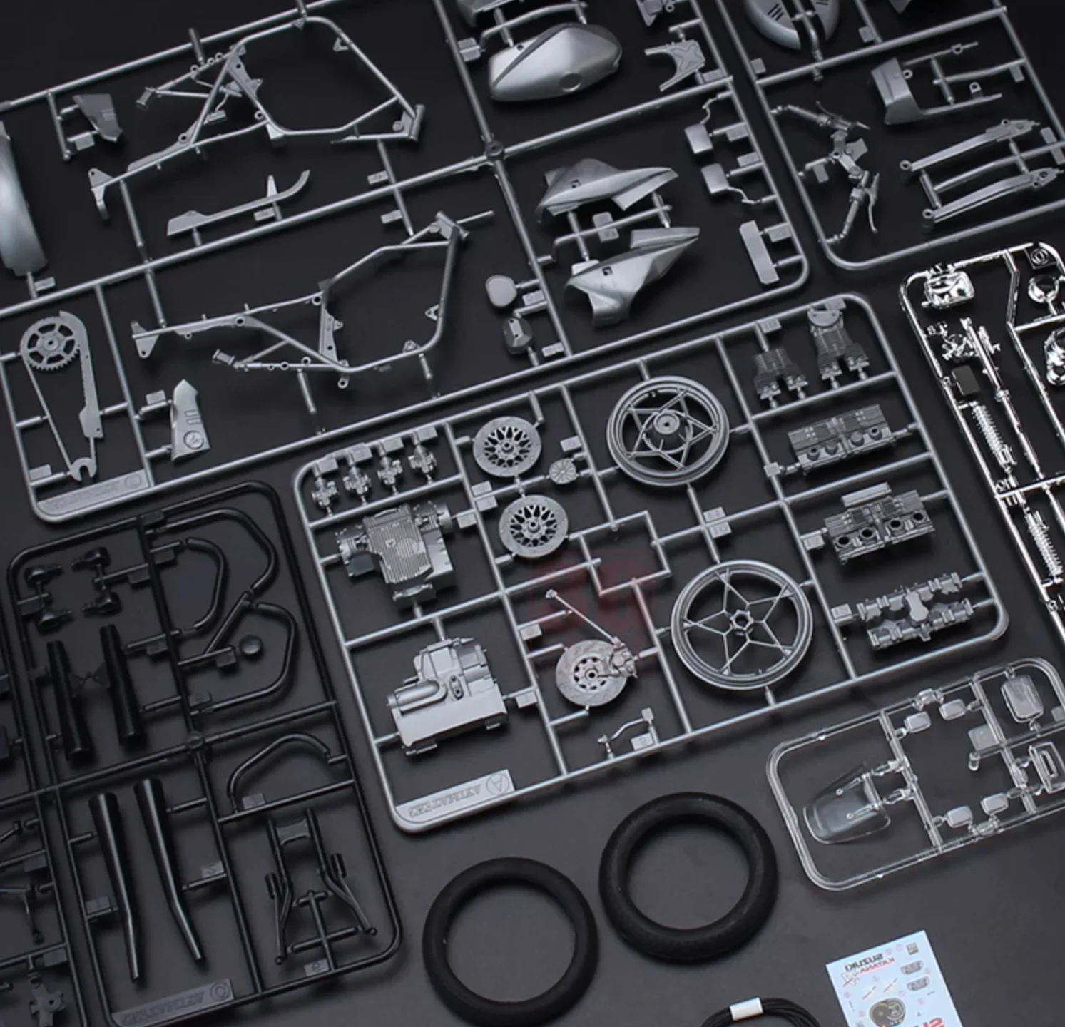 Пластиковая модель Tamiya 1:12 GSX1100S Katana 14010