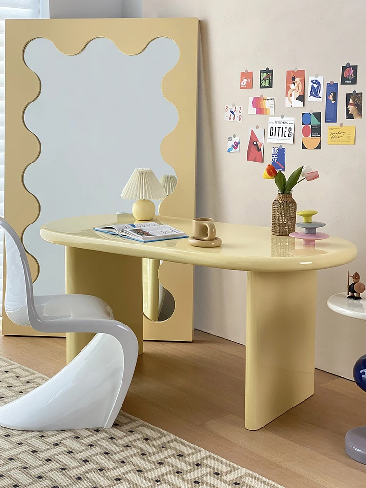 

Скандинавский датский винтажный цветной обеденный стол из стеклопластика для дома небольшой домашний