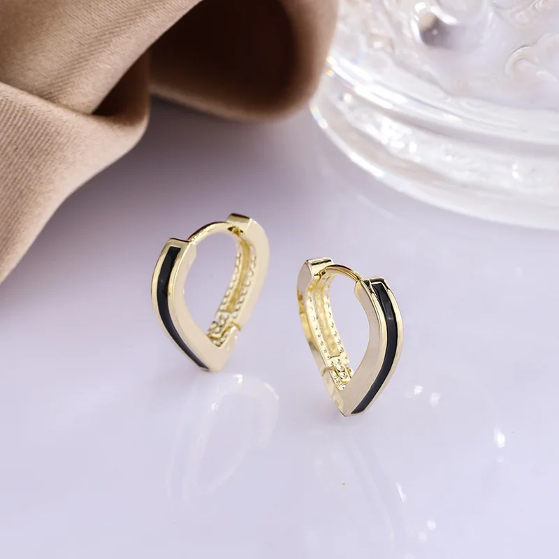 

INS Love Earrings for Women Drip Glaze Small Heart Shaped Ear Accessories Simple Gold Color Jewellery Wholesale Gifts Pendientes