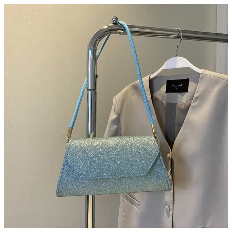 

Женская модная блестящая сумка-багет с клапаном, сумки для женщин, новинка 2022, роскошные сумки, винтажные Женские повседневные модные женские сумки