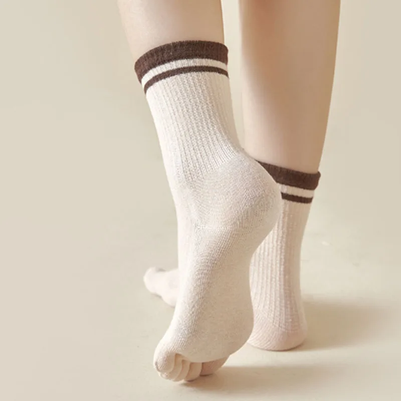 Women's Socks Cotton Comfortable Sweat Deodorant Toe Sock for Women Fashion Young Casual High Quality Girls Sokken Calcetines