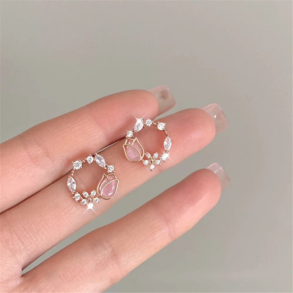 

Trendy New Korean Exquisite Zircon Tulip Flower Stud Earrings Ins Simple Temperament Mori All-Match Temperament Earrings Gift