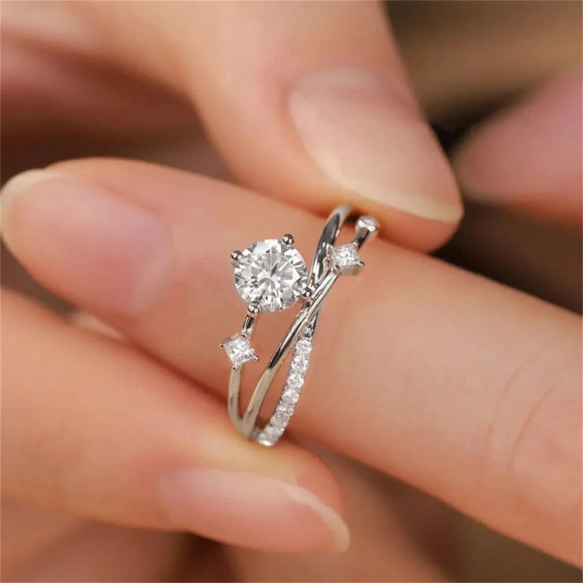 

Fashion Silver Color Space Planet Track Finger Rings For Women Creative Shiny Zircon Universe Ring Luxury Personality Jewelry
